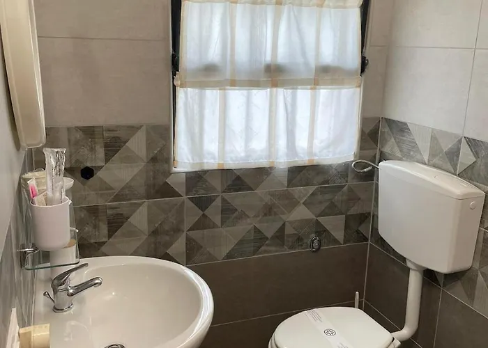 Canal Greco Nyaraló